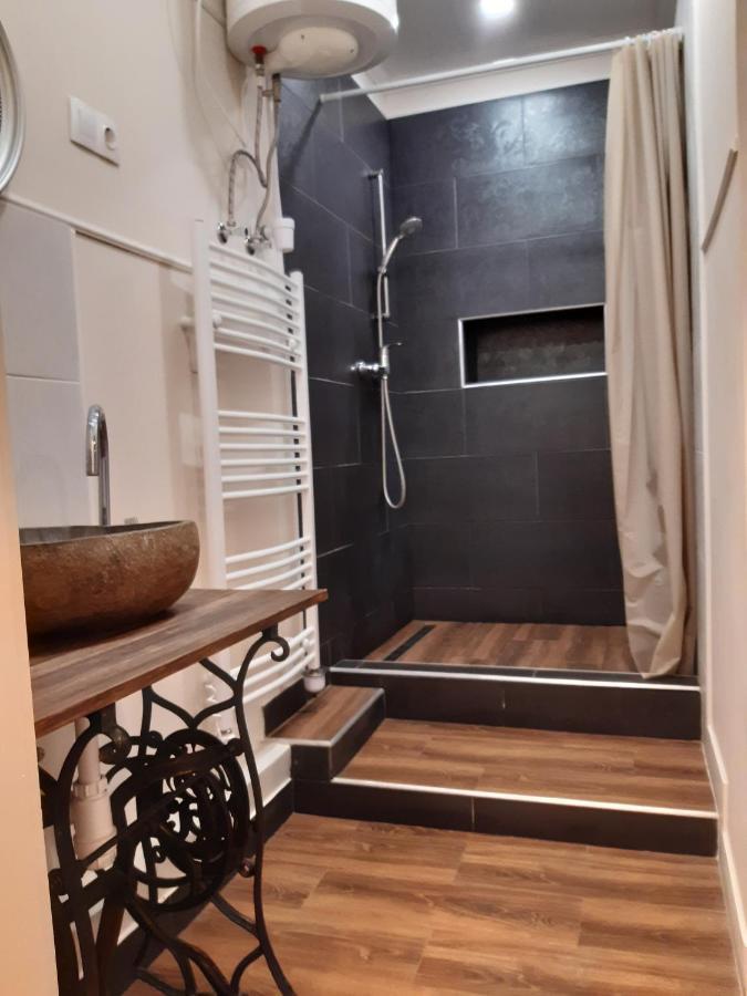 Ady Apartman Тата Экстерьер фото